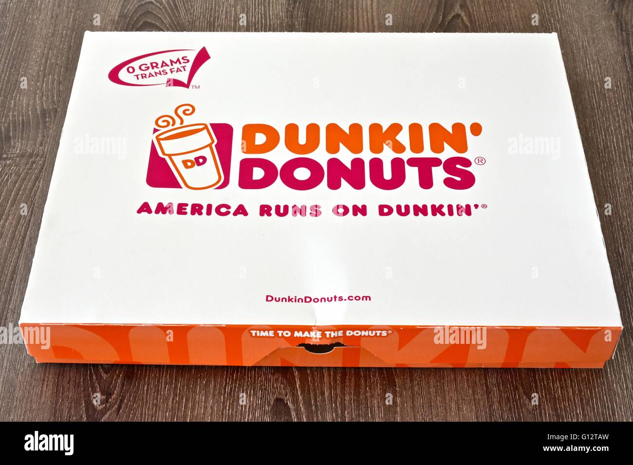 Una caja de Dunkin' Donuts Fotografía de stock Alamy