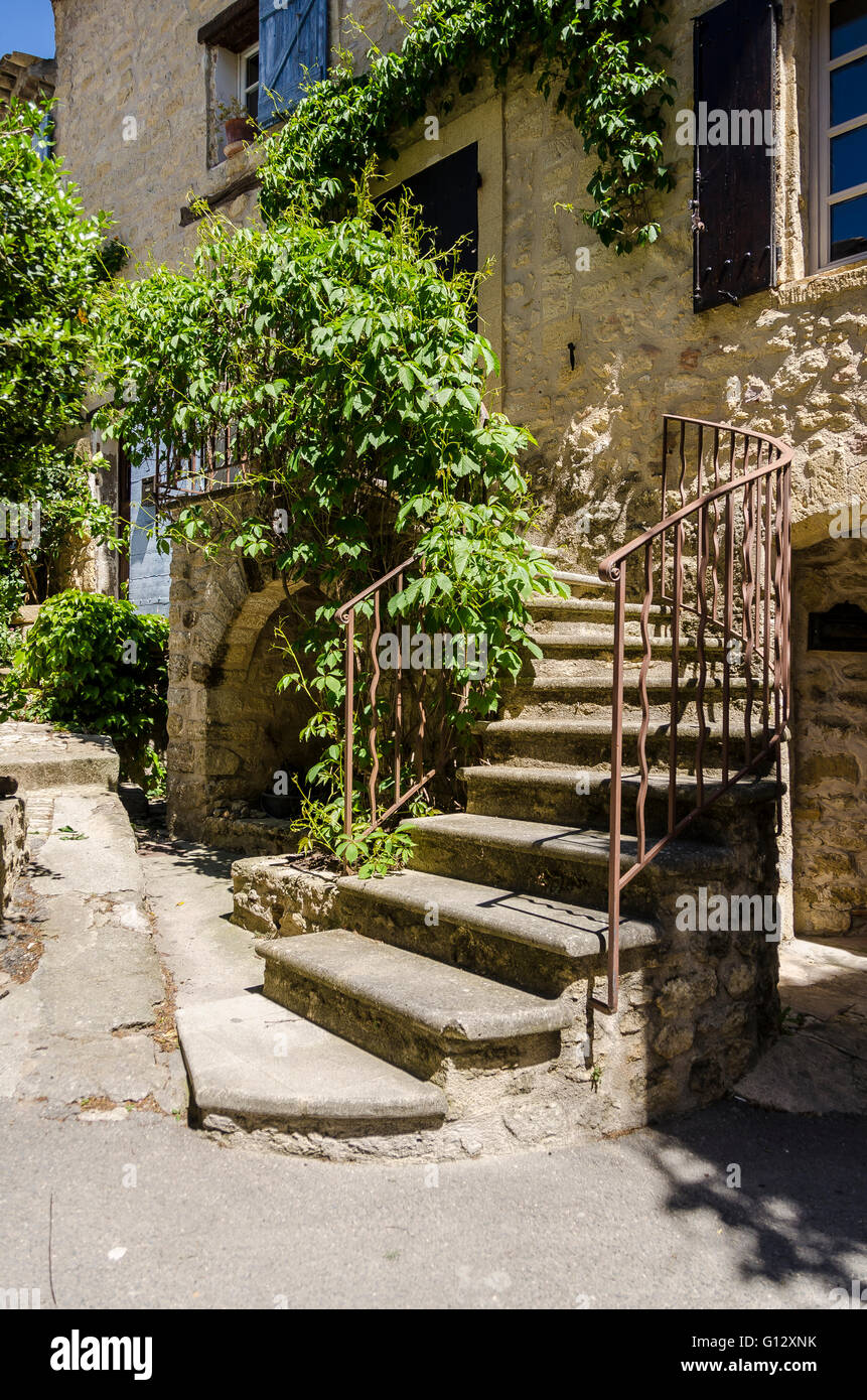 Escalier, Ansouis, Luberon, Vaucluse, Francia Foto de stock