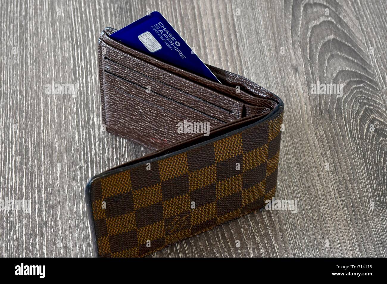Louis vuitton sobre new arrivals