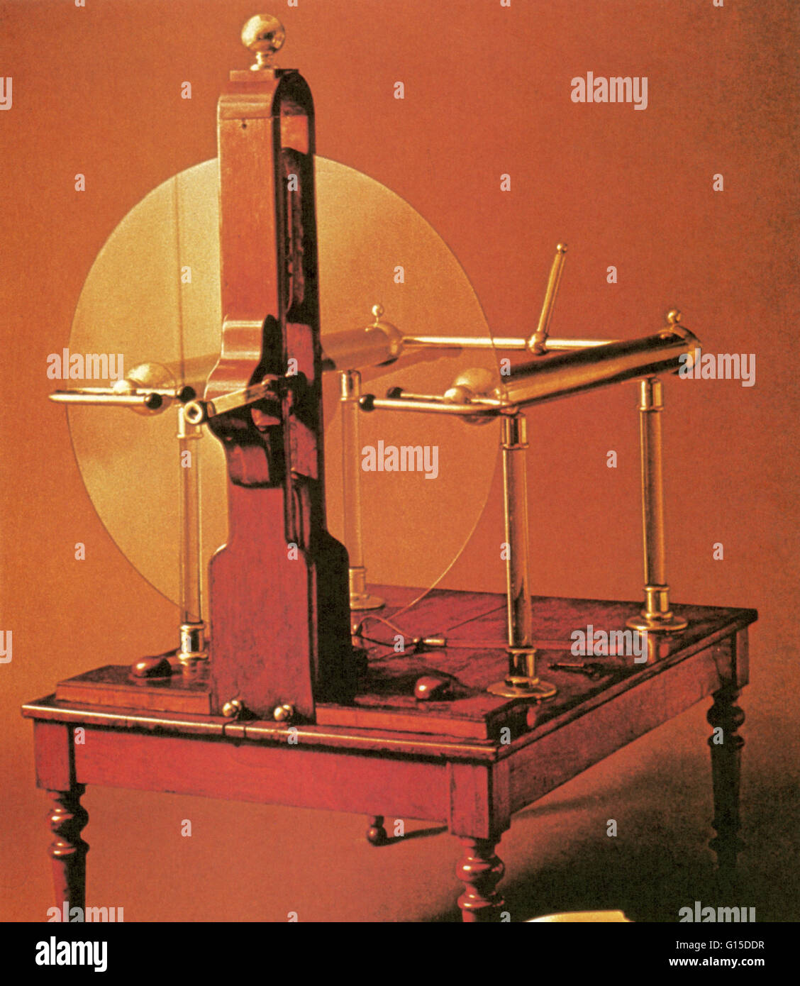 Siglo XVIII Ramsden-placa tipo generador electrostático. Foto de stock