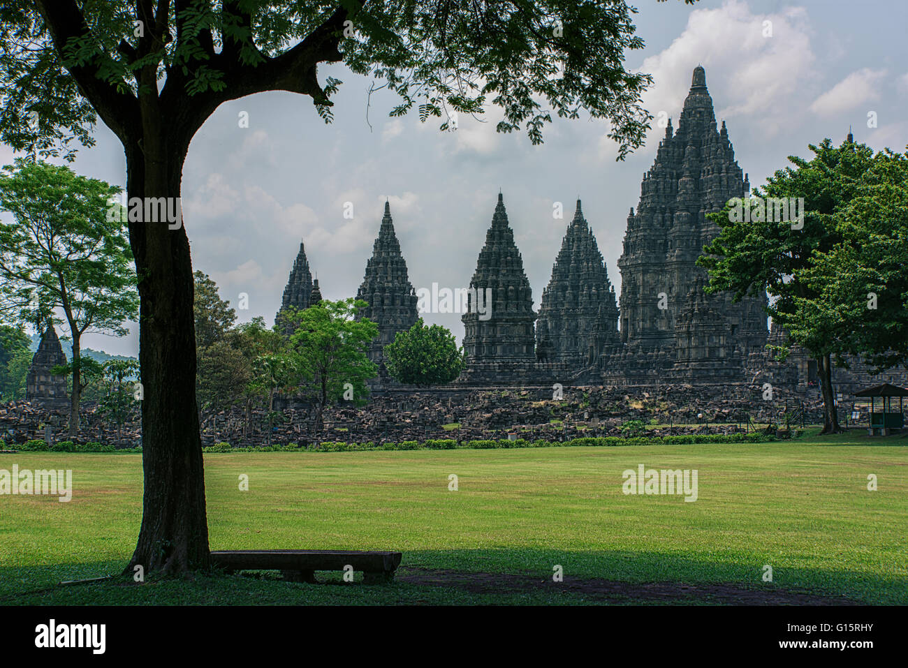 Templo de Prambanan en Java Foto de stock