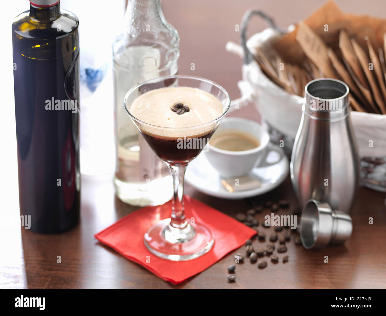Bebida tradicional italiano, el Espresso Martini Foto de stock