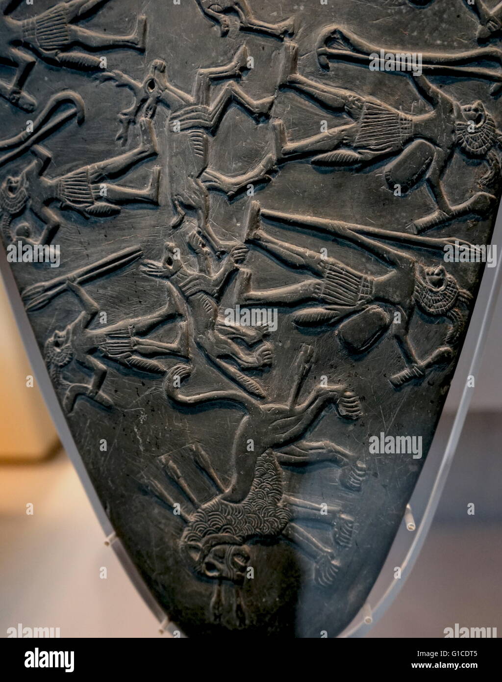 Detalle de la paleta del Cazador una paleta de cosméticos del Antiguo