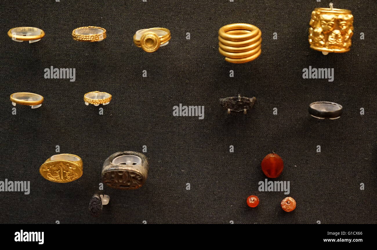 Perdóneme dorado Abultar Los anillos de dedo del antiguo Egipto. Fecha Siglo XV A.C Fotografía de  stock - Alamy