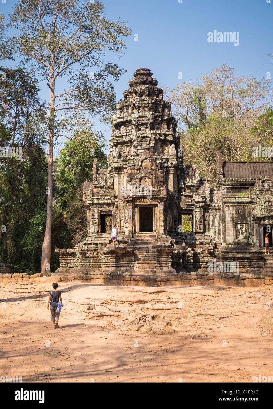 Un turista en Chau decir templo en la zona de Siem Reap, Camboya Foto de stock