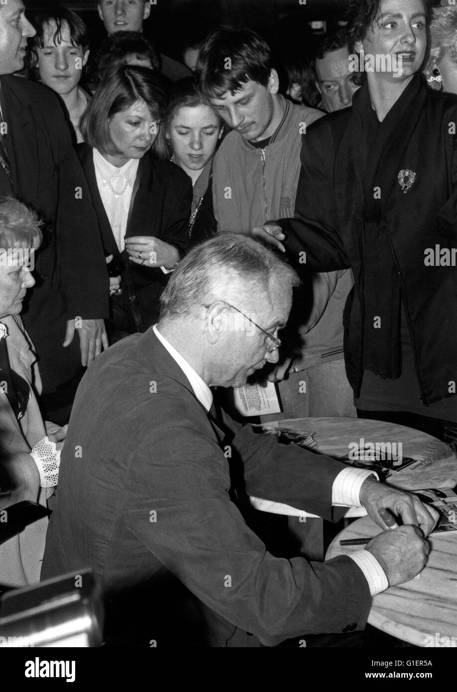 Der deutsche Schauspieler Armin Mueller Stahl, Deutschland 1990er Jahre. El actor alemán Armin Mueller Stahl, Alemania 1990. Foto de stock