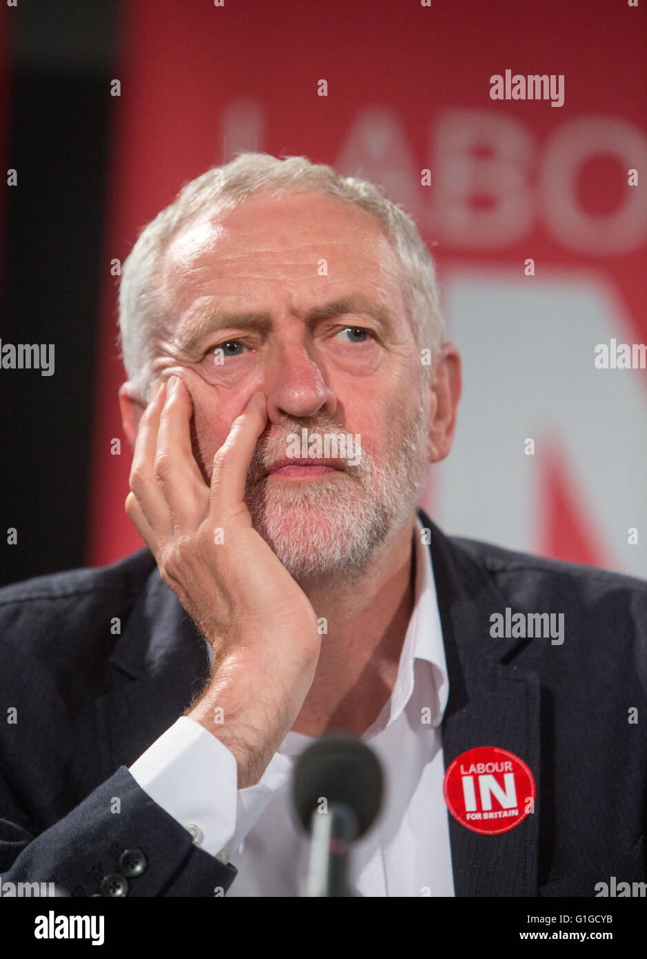 Líder laborista Jeremy Corbyn habla a un "voto de permanecer Junio 23rd' rally en Westminster, Londres.él es apoyar el "voto" Foto de stock