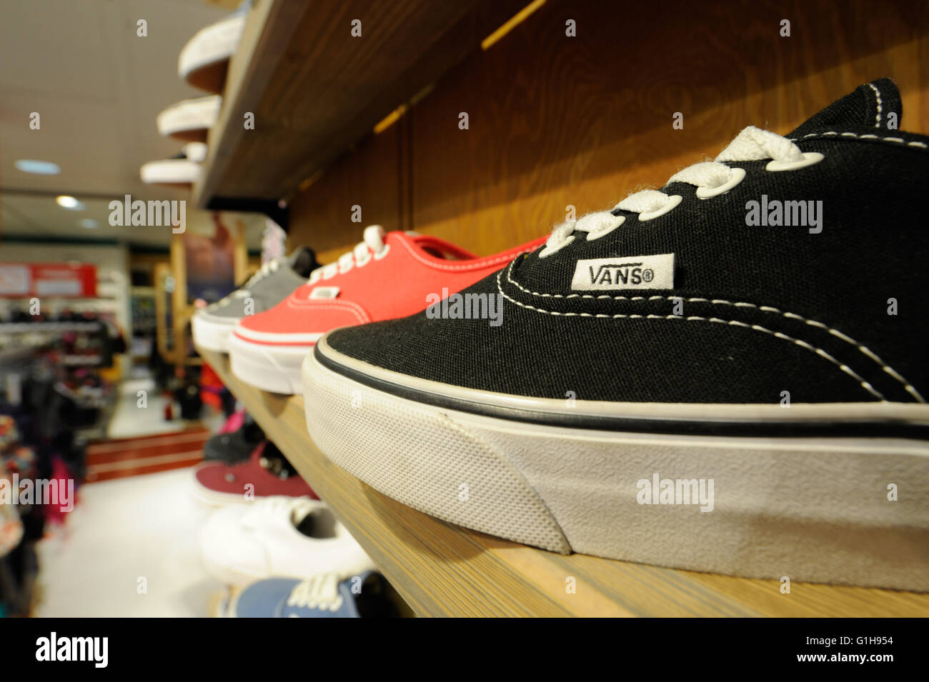 tienda vans malaga