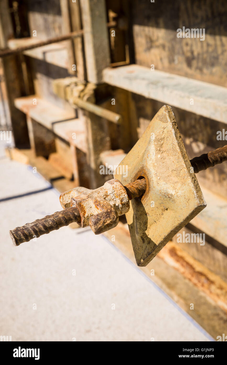 Detalle de encofrado encofrados de hormigón en un sitio de construcción Foto de stock