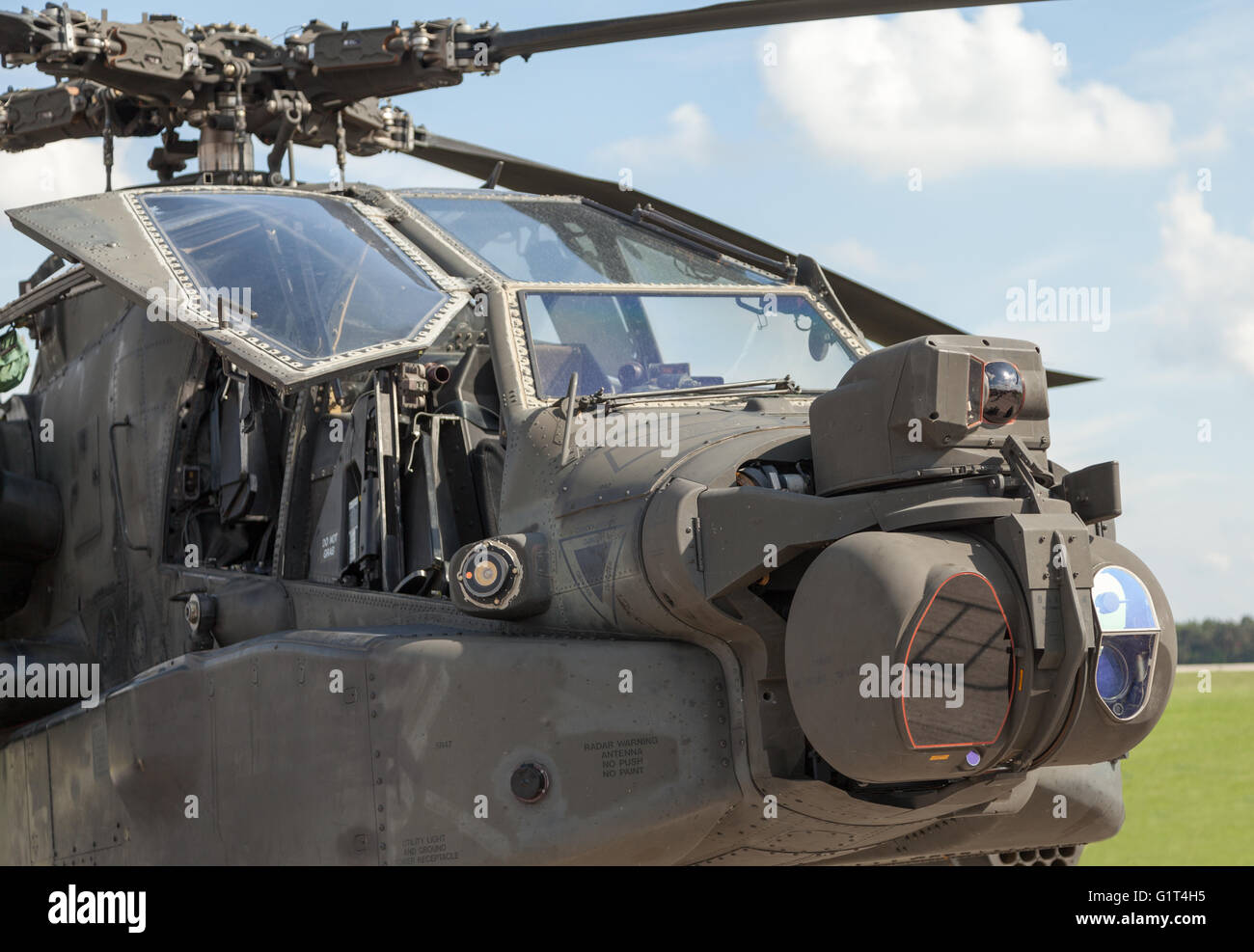 El arco de helicópteros de ataque Apache AH 64 Foto de stock