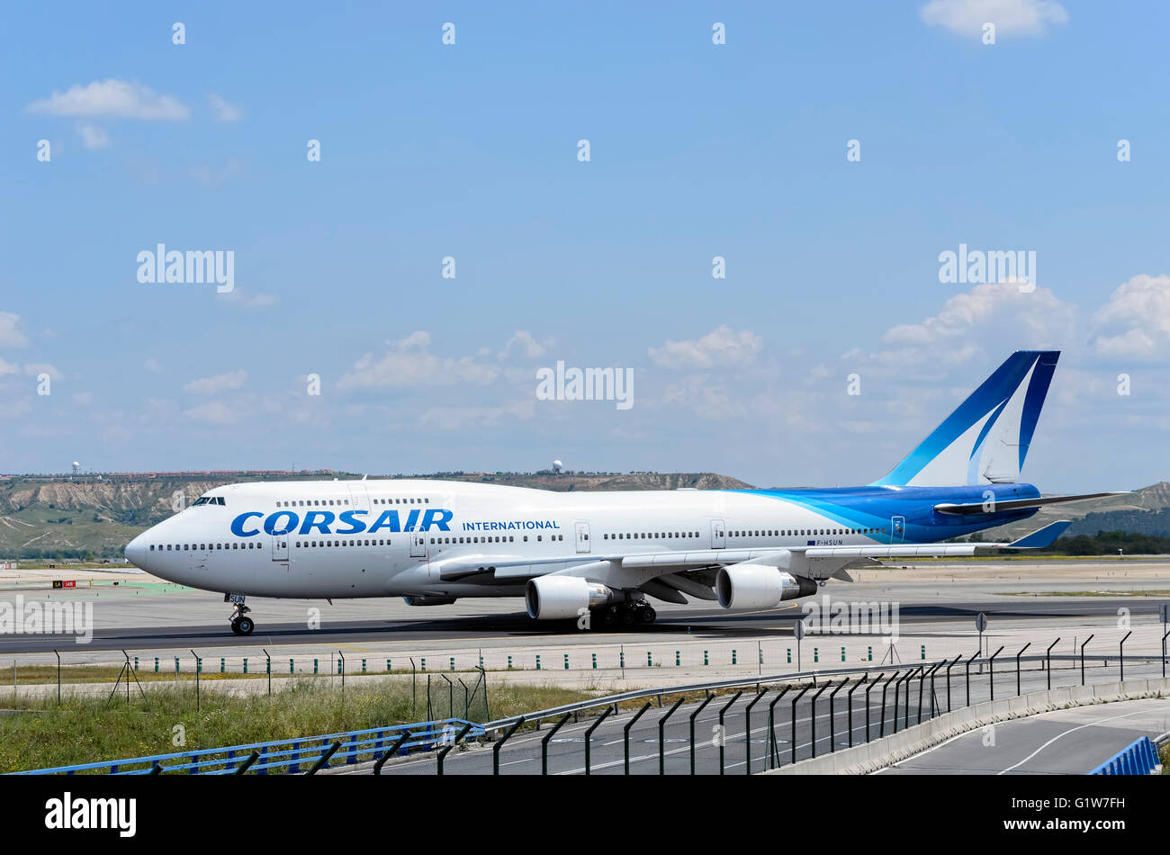 Aviones comerciales Boeing 747-, de -Corsair International- aerolínea, está  listo para despegar desde el aeropuerto de Madrid Fotografía de stock -  Alamy