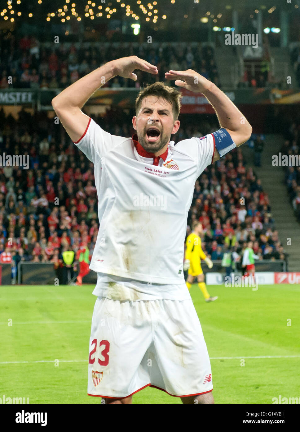 Basilea, Suiza. 18 de mayo de 2016. Sevilla de coque durante el 2016 UEFA Europa League fútbol Liverpool FC vs FC Sevilla en Basilea, Suiza, el 18 de mayo de 2016. Foto: Thomas Eisenhuth/dpa - SIN CABLE SERVICIO - © dpa/Alamy Live News Foto de stock