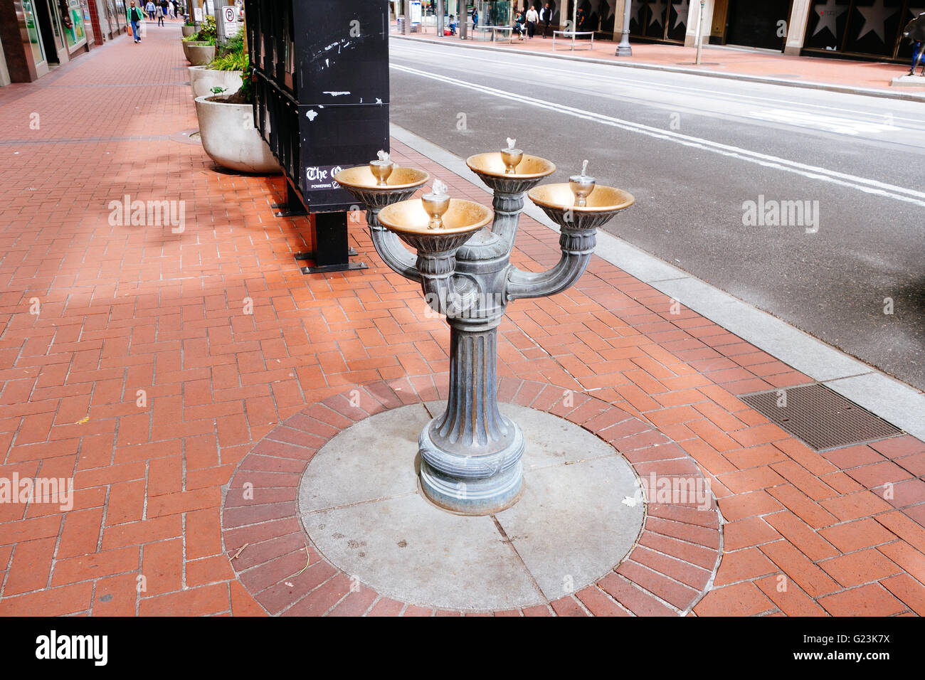 Fuente de agua potable de Portland Street Foto de stock