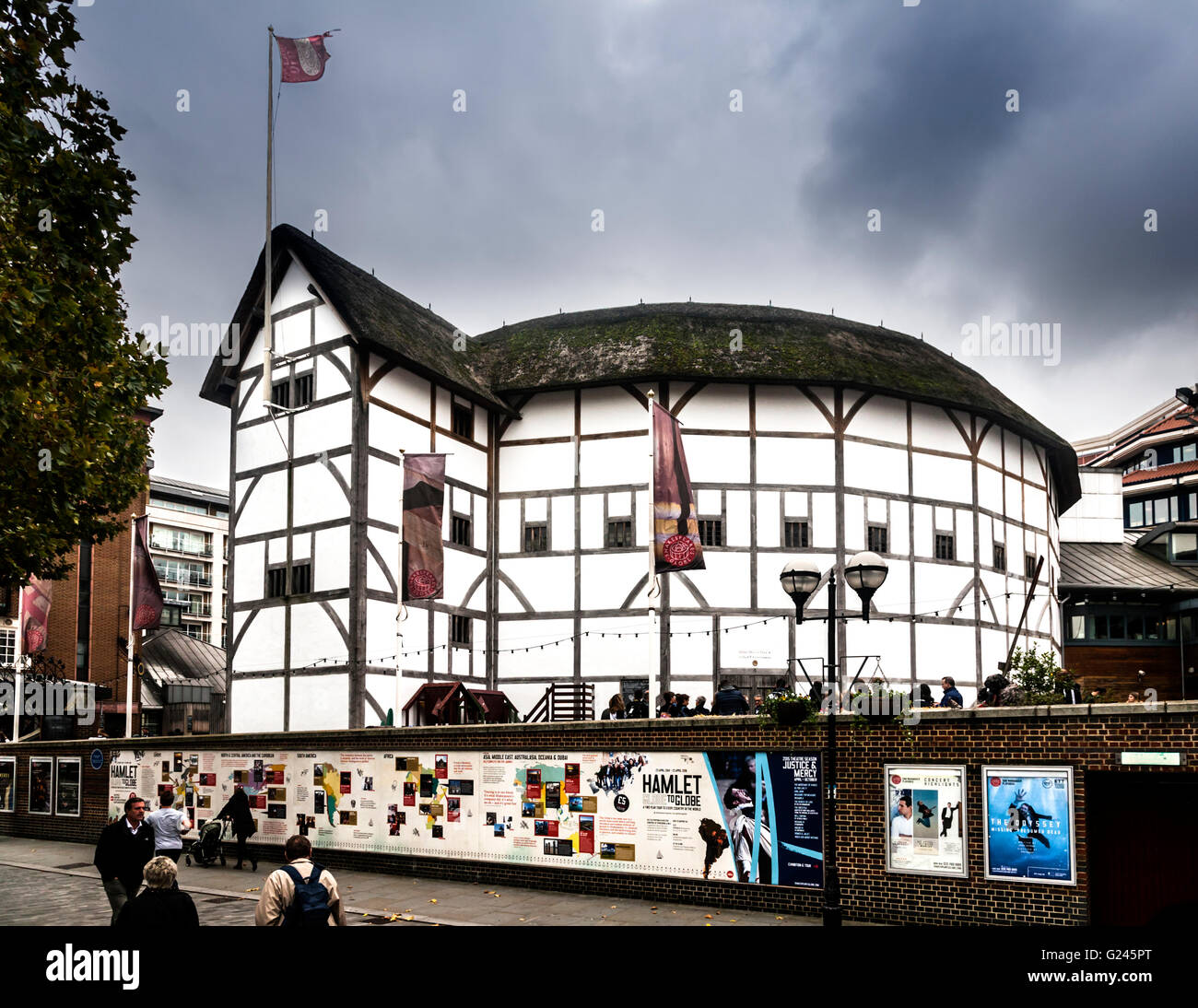 El Shakespeare's Globe, una reconstrucción del Teatro Globe, en Southwark, Londres, Inglaterra. Foto de stock