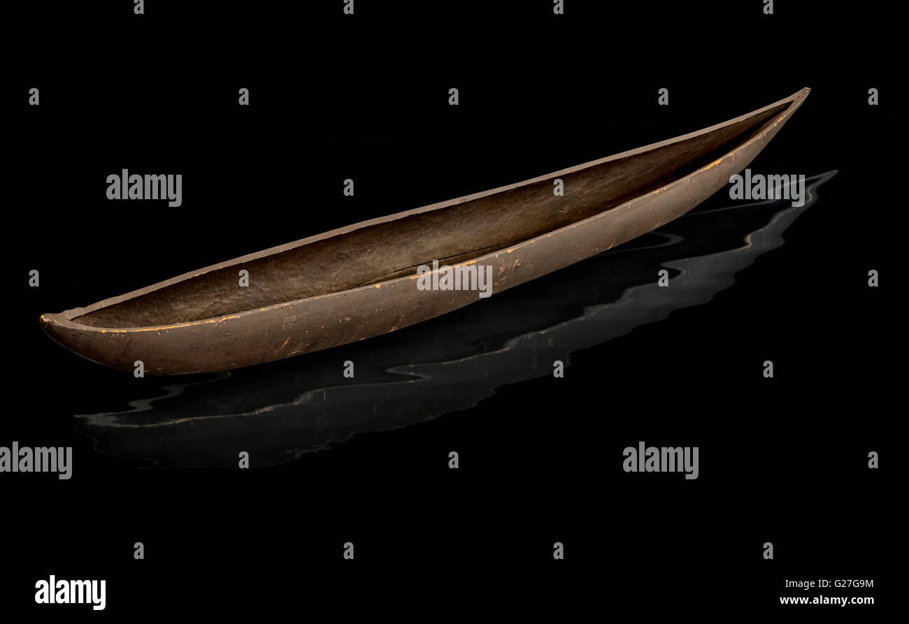 Una Piragua canoa típica de la artesanía hecha por los Choctaw tribus del sur de Louisiana.Construido de cipreses Foto de stock
