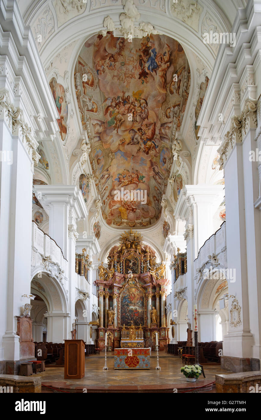 Presbiterio, coro, sala con altar mayor, la Iglesia de la Abadía de San Mauricio, Niederaltaich Monasterio, Baja Baviera, Baviera, Alemania Foto de stock