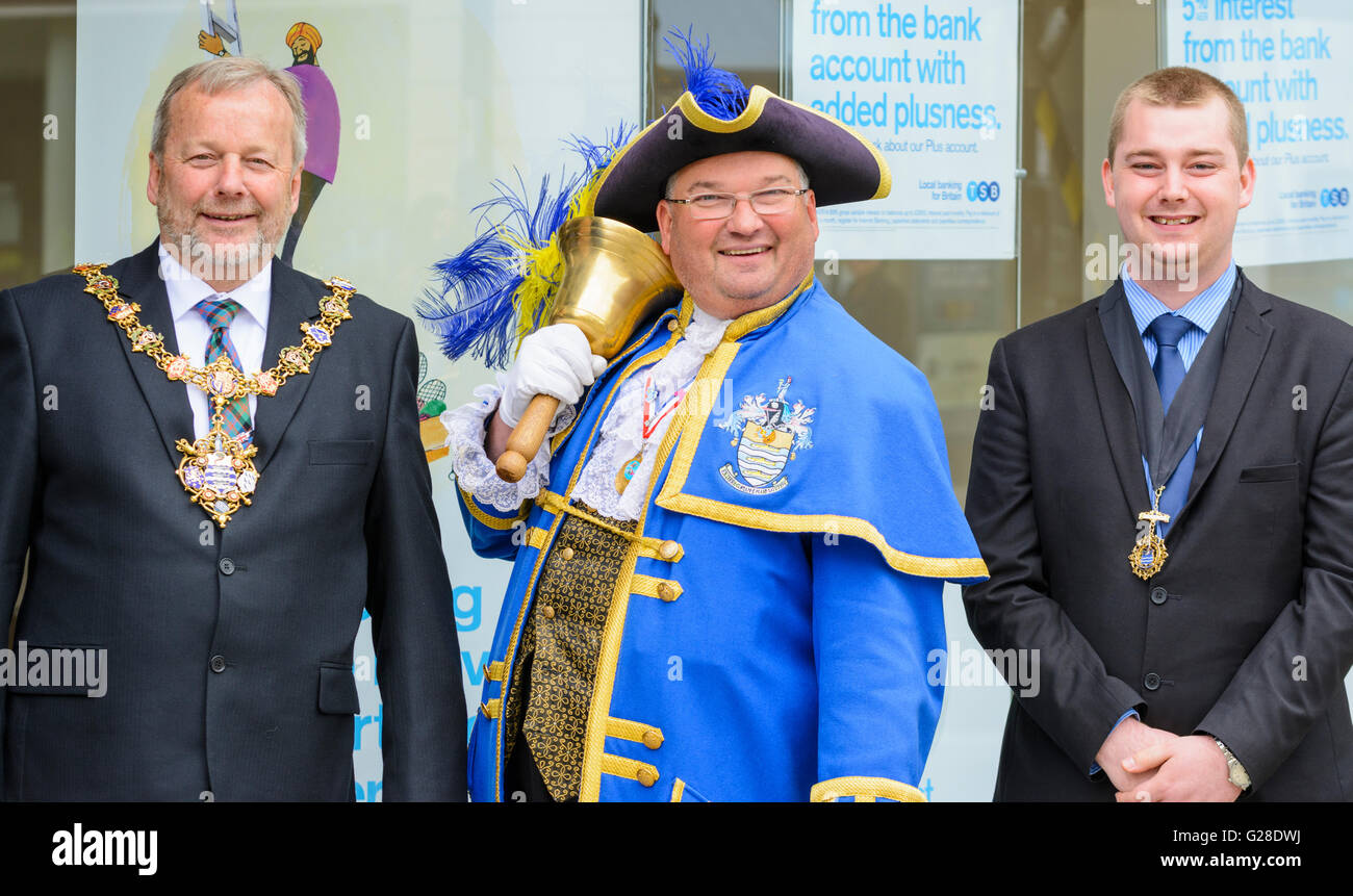 El Alcalde, Councillor Sean McDonald, Pregonero, Bob Smytherman & Vice Alcalde, Alex Councillor Harman, de Worthing, West Sussex, Reino Unido. Foto de stock