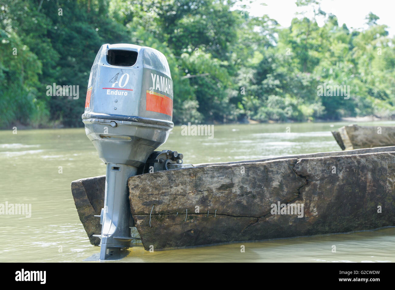 Canoa A Motor Fotos e Imágenes de stock Alamy