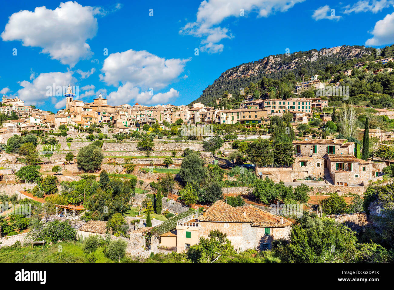 Valldemossa cima del pueblo en verano, Mallorca, España Foto de stock