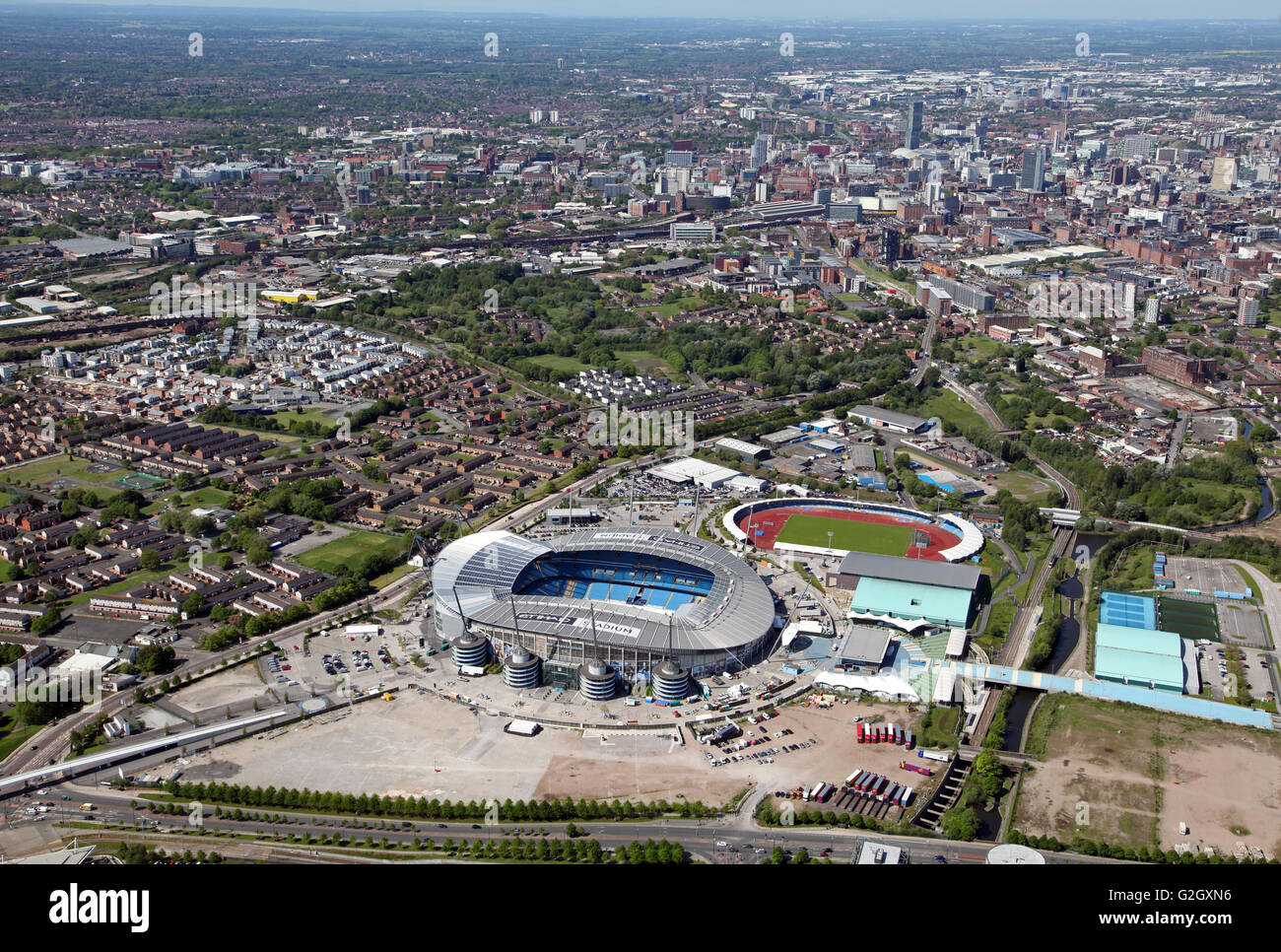 Vista aérea de la Academia de Fútbol de la ciudad de Manchester, el Etihad Stadium & Centro Regional de Manchester, Reino Unido Foto de stock