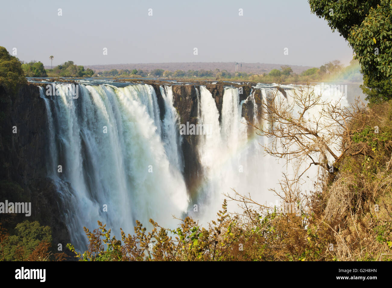 Catarata vista a la isla de Victoria Falls en Zimbabwe, África Foto de stock