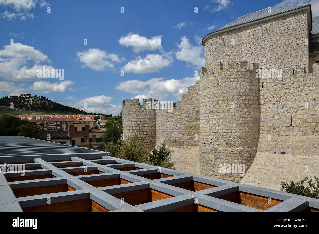 Archivo histórico castillo de Simancas, provincia de Valladolid, Castilla y  León, España Fotografía de stock - Alamy