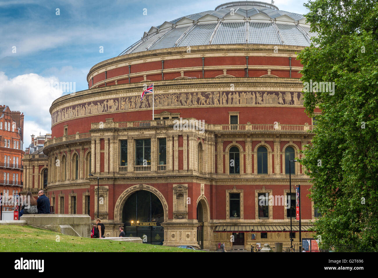 El Royal Albert Hall en South Kensington, una sala de conciertos de la época victoriana de renombre mundial y sede de los conciertos anuales de Proms, Londres, Reino Unido Foto de stock