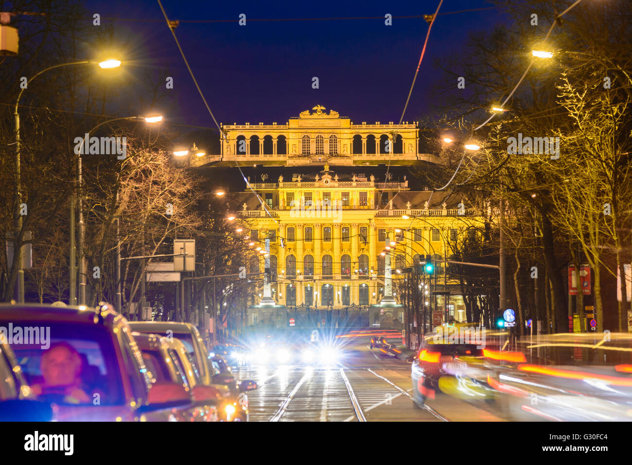 Schlossallee , el Palacio de Schönbrunn y Gloriette con road, Austria, Wien 13, Wien, Viena Foto de stock