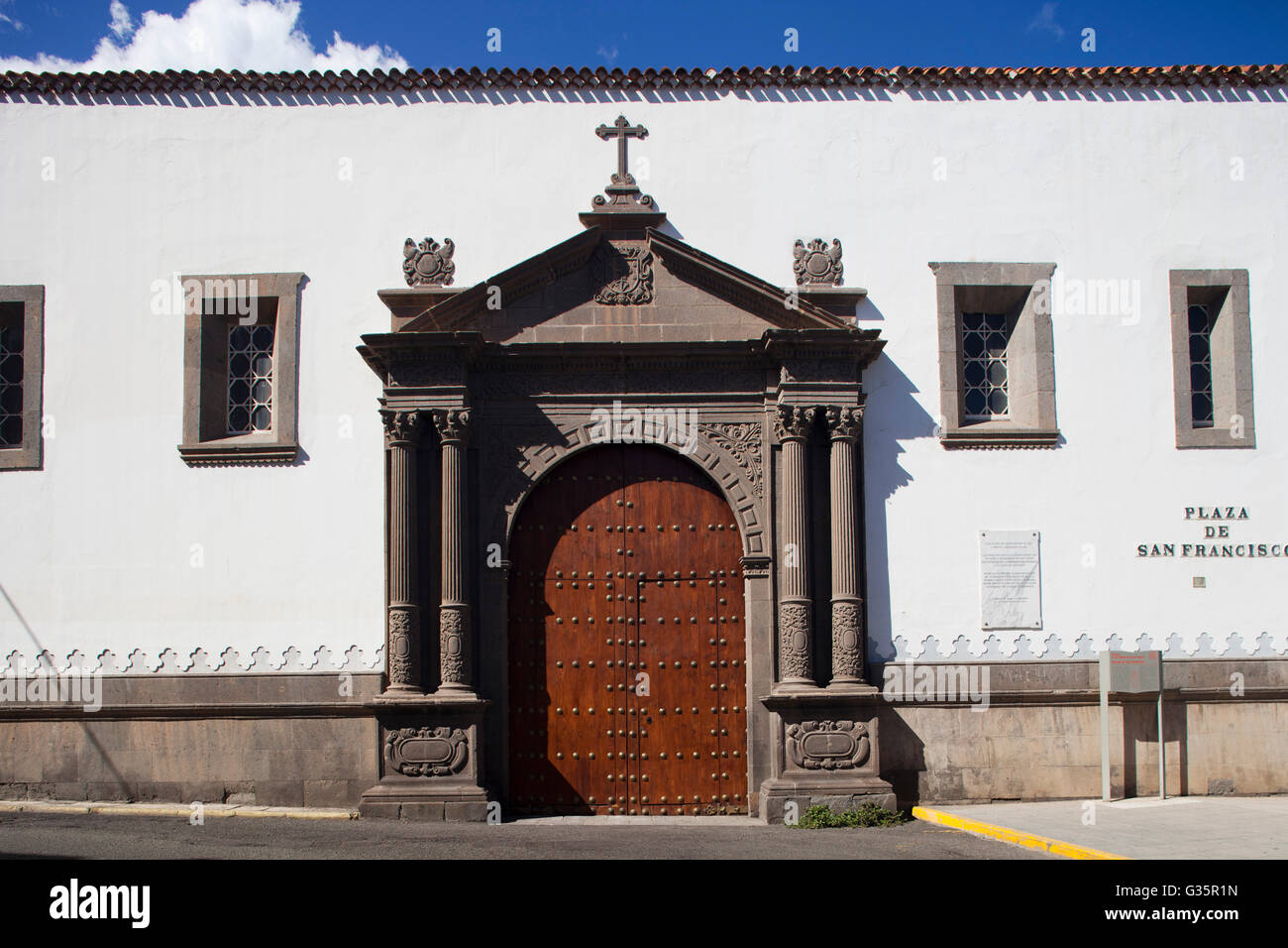 Plaza de San Francisco y chrch de San Francisco, el barrio de Triana, Las Palmas de Gran Canaria, la ciudad, la isla de Gran Canaria, Canarias arc Foto de stock