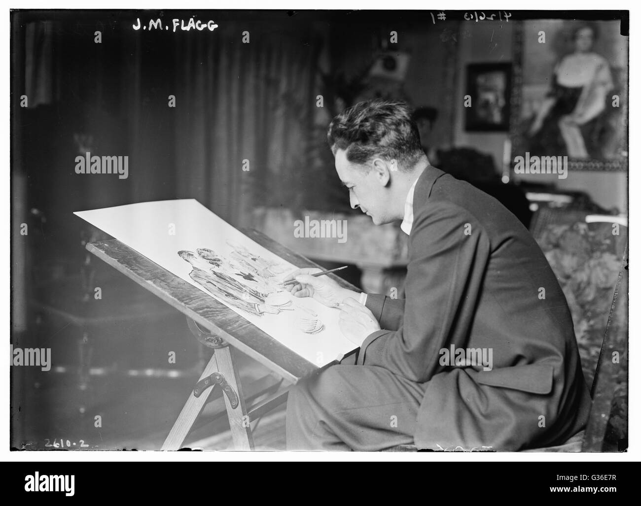 Retrato del ilustrador James Montgomery Flagg en el trabajo Fotografía