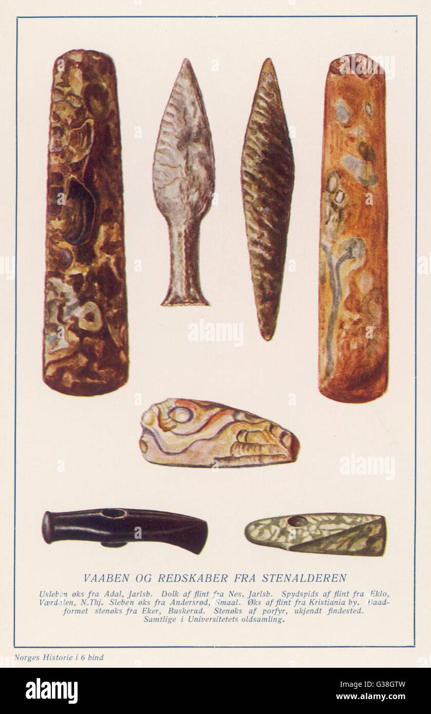 Los artefactos de la Edad de Piedra de Noruega - herramientas y armas hechas de piedras labradas Fecha: circa 3000 A.C. Foto de stock