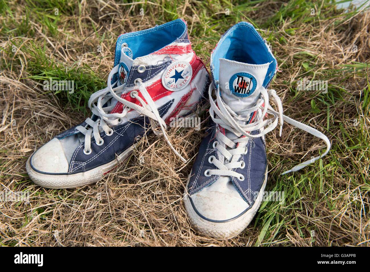 Zapatillas converse fotografías e imágenes de alta resolución - Página 8 -  Alamy