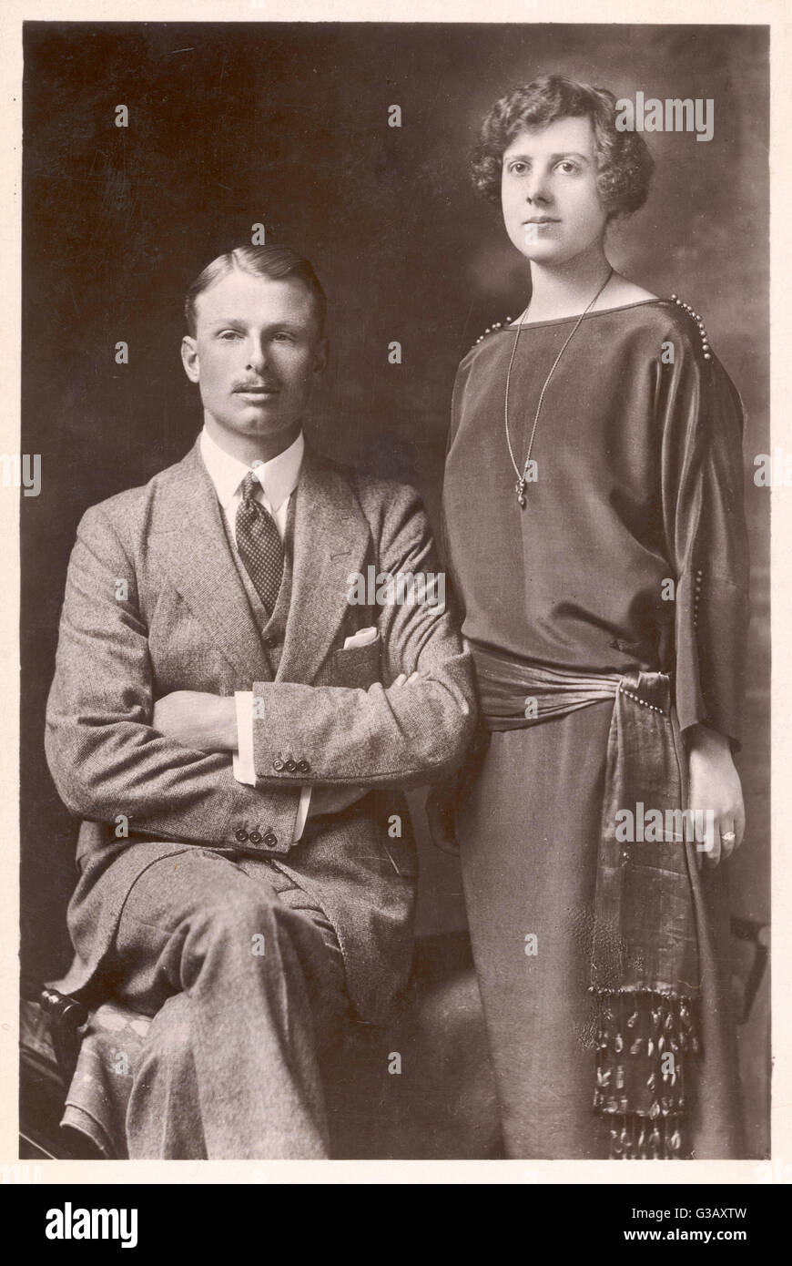 CHARLES ALEXANDER CARNEGIE 11º Conde de SOUTHESK y su esposa, la Princesa Maud (anteriormente Duff), hija del duque de Fife y la princesa Luisa Victoria Fecha: 1893 - 1992 Foto de stock