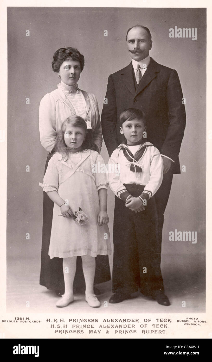 El príncipe Alexander de Teck con su esposa, la princesa Alicia de Albany, su hijo Rupert y su hija May Fecha: 1874 - 1957 Foto de stock
