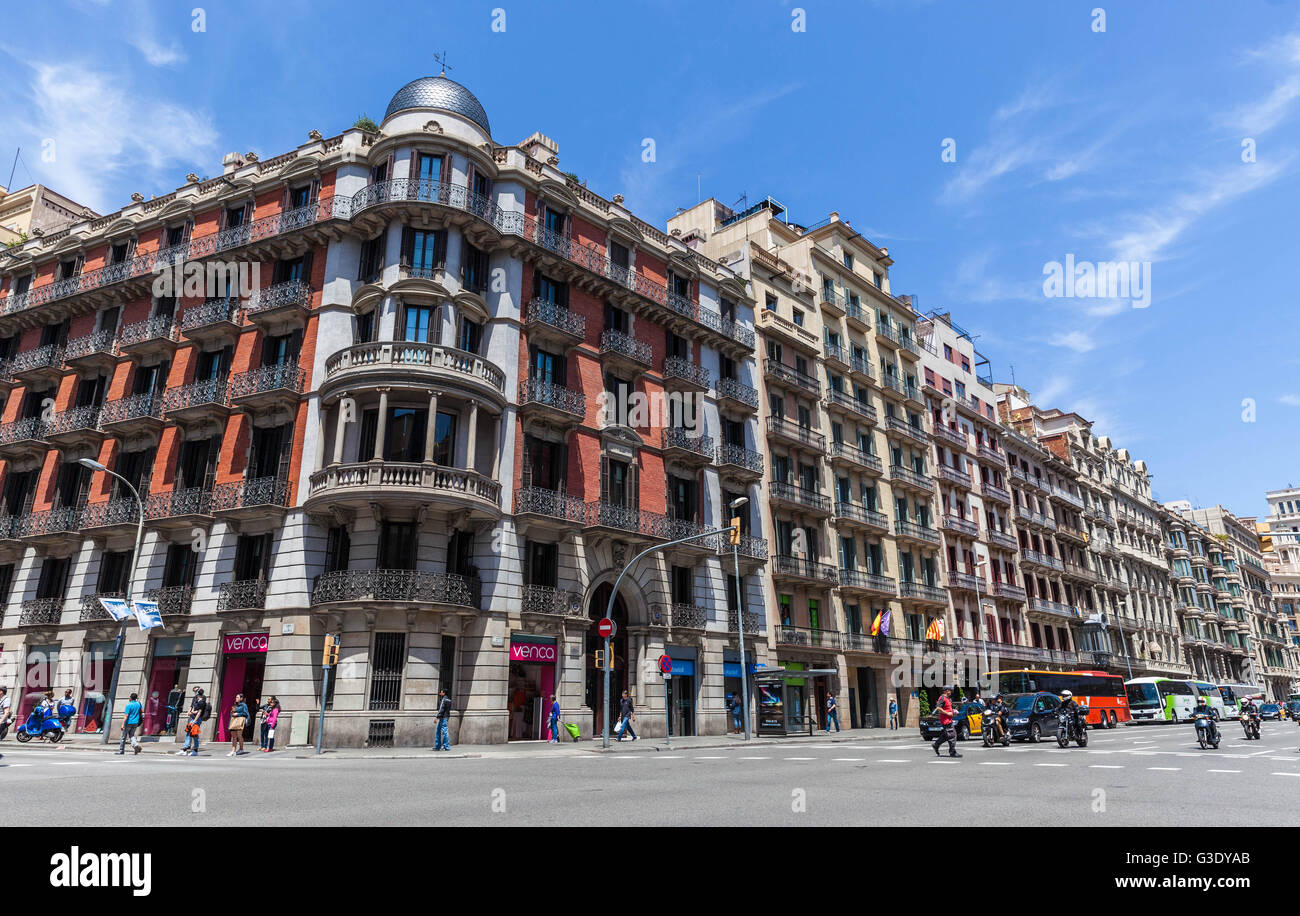 Carrer de Balmes, Barcelona, España. Foto de stock