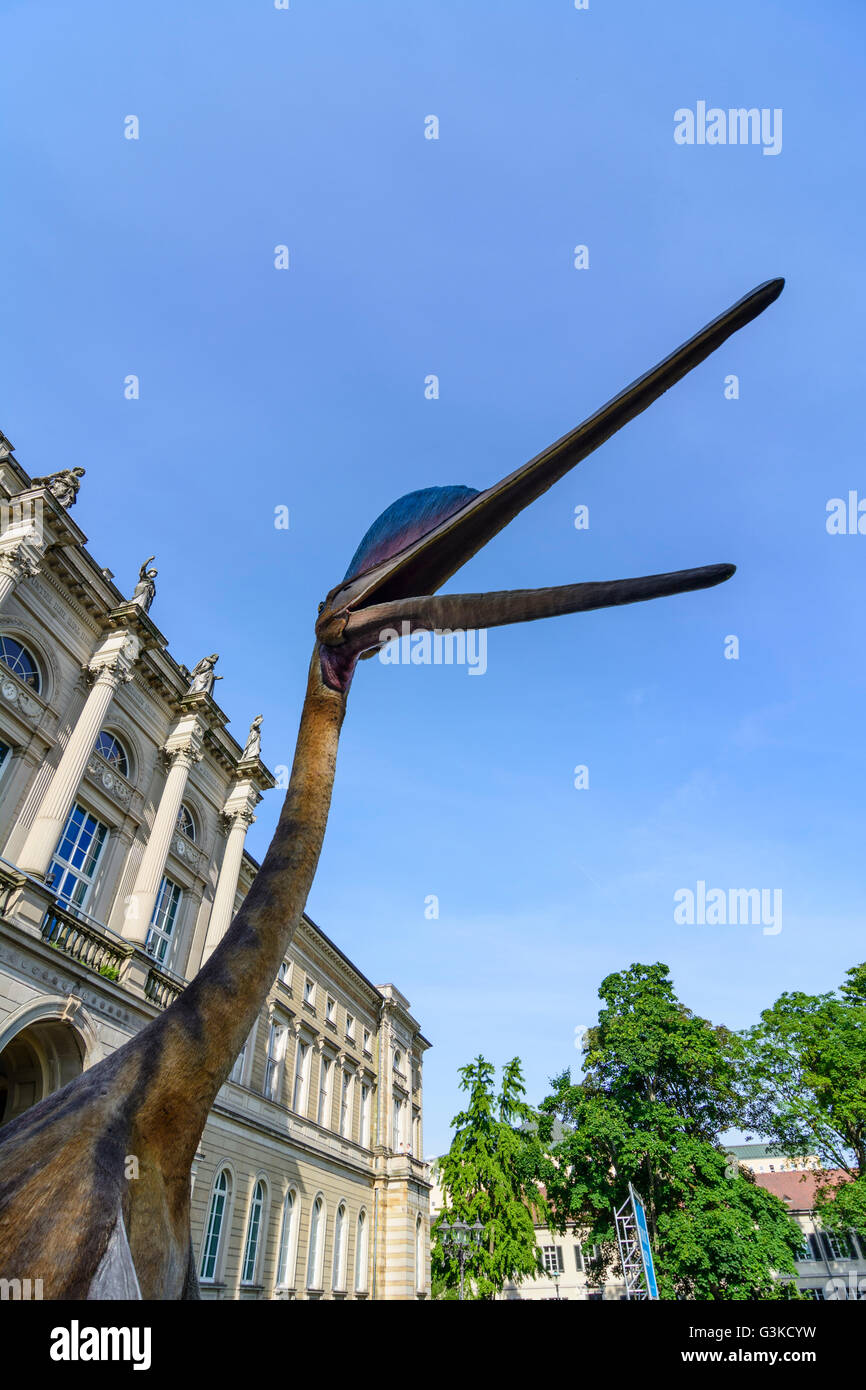 Museo de Historia Natural del Estado con el modelo de un gigante pterosaur Quetzalcoatlus, Alemania, en el Estado federado de Baden-Württemberg, Kraichgau-Stromberg, Foto de stock