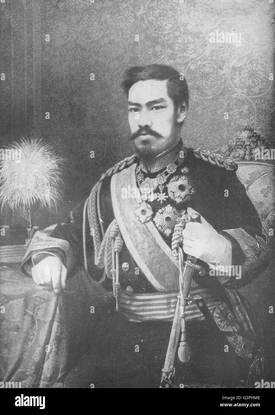 Japón: Su Majestad Imperial Mutsuhito, el emperador de Japón, la impresión vieja 1907 Foto de stock