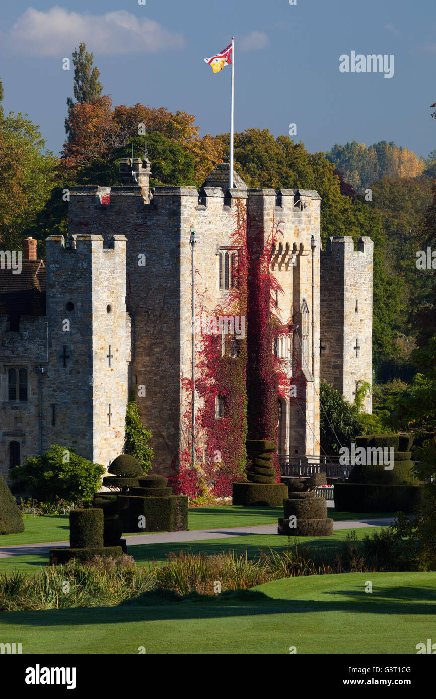 El castillo de Hever y jardines, Hever, Kent, Inglaterra, Reino Unido, Europa Foto de stock