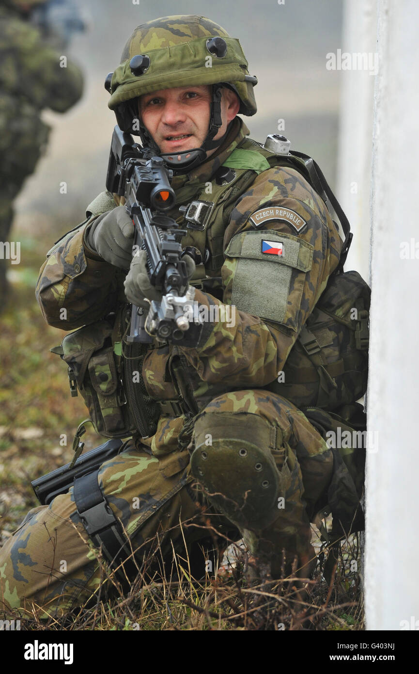 Un soldado del ejército de la República Checa. Foto de stock