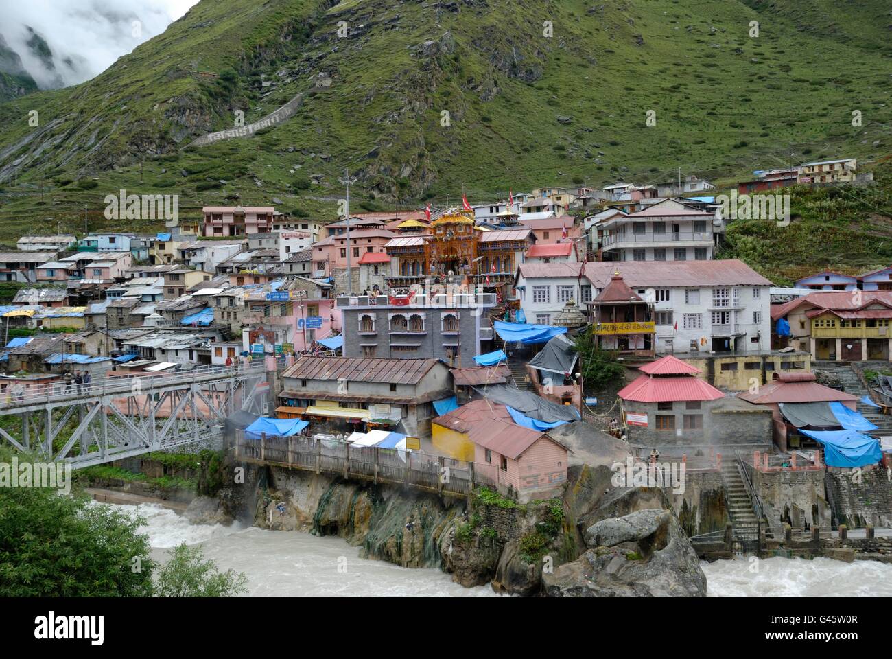 Badrinath, uno de los santos el centro de peregrinación para los hindúes, Uttarakhand, India Foto de stock