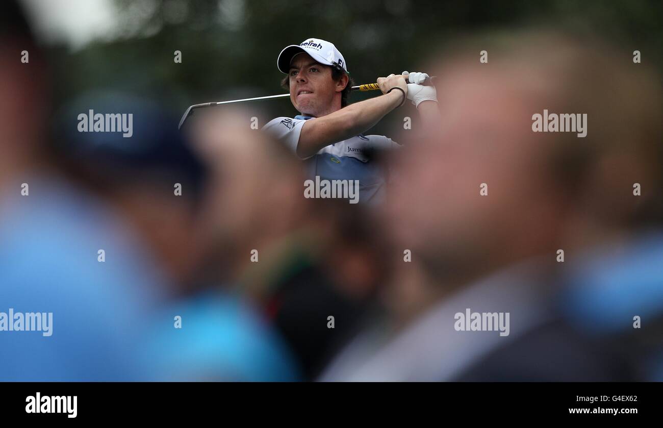 Rory McIlroy de Irlanda del Norte en acción durante el segundo día de The Irish Open en Killarney Golf and Fishing Club Foto de stock
