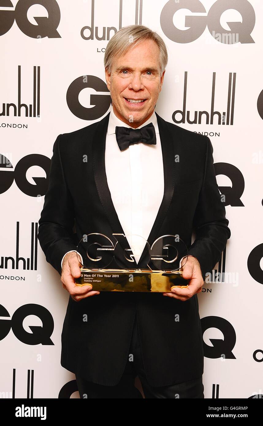 Tommy Hilfiger con el premio al Diseñador del año en los Premios hombres  del año 2011 de la GQ en la Royal Opera House, Covent Garden, Londres  Fotografía de stock - Alamy