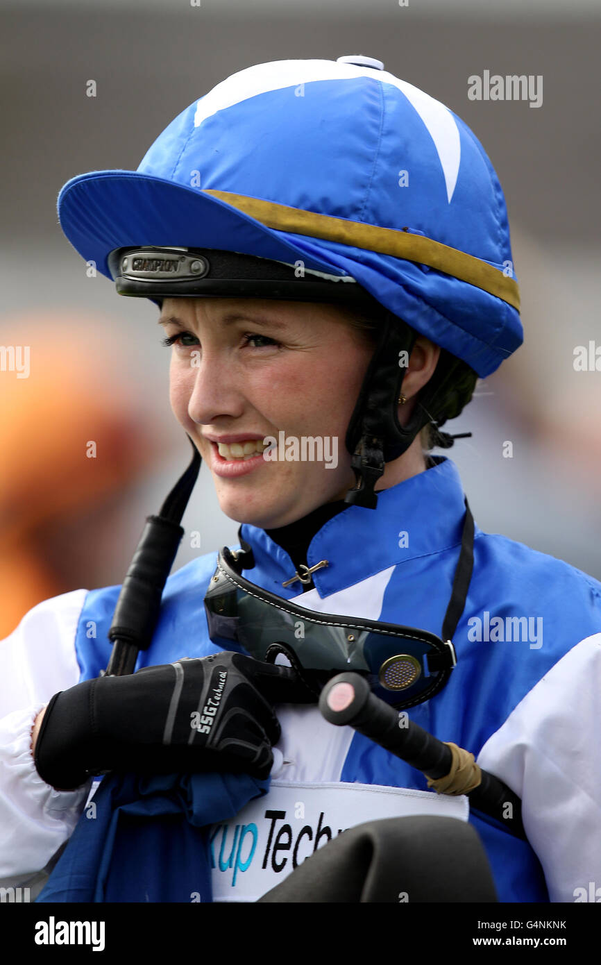 Carreras de caballos - Ebor Festival 2011 - Juddmonte International - Hipódromo de York. Jockey Kelly Harrison Foto de stock