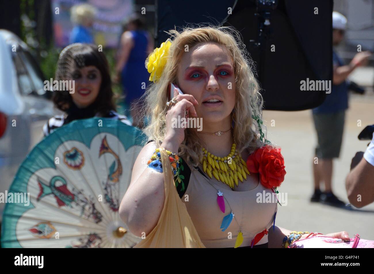 Coney Island, Nueva York, Estados Unidos. 18 de junio de 2016. mermaid parade Coney Island 2016 brooklyn Simon Leigh, Nueva York, EE.UU. Crédito: Simon leigh/Alamy Live News Foto de stock