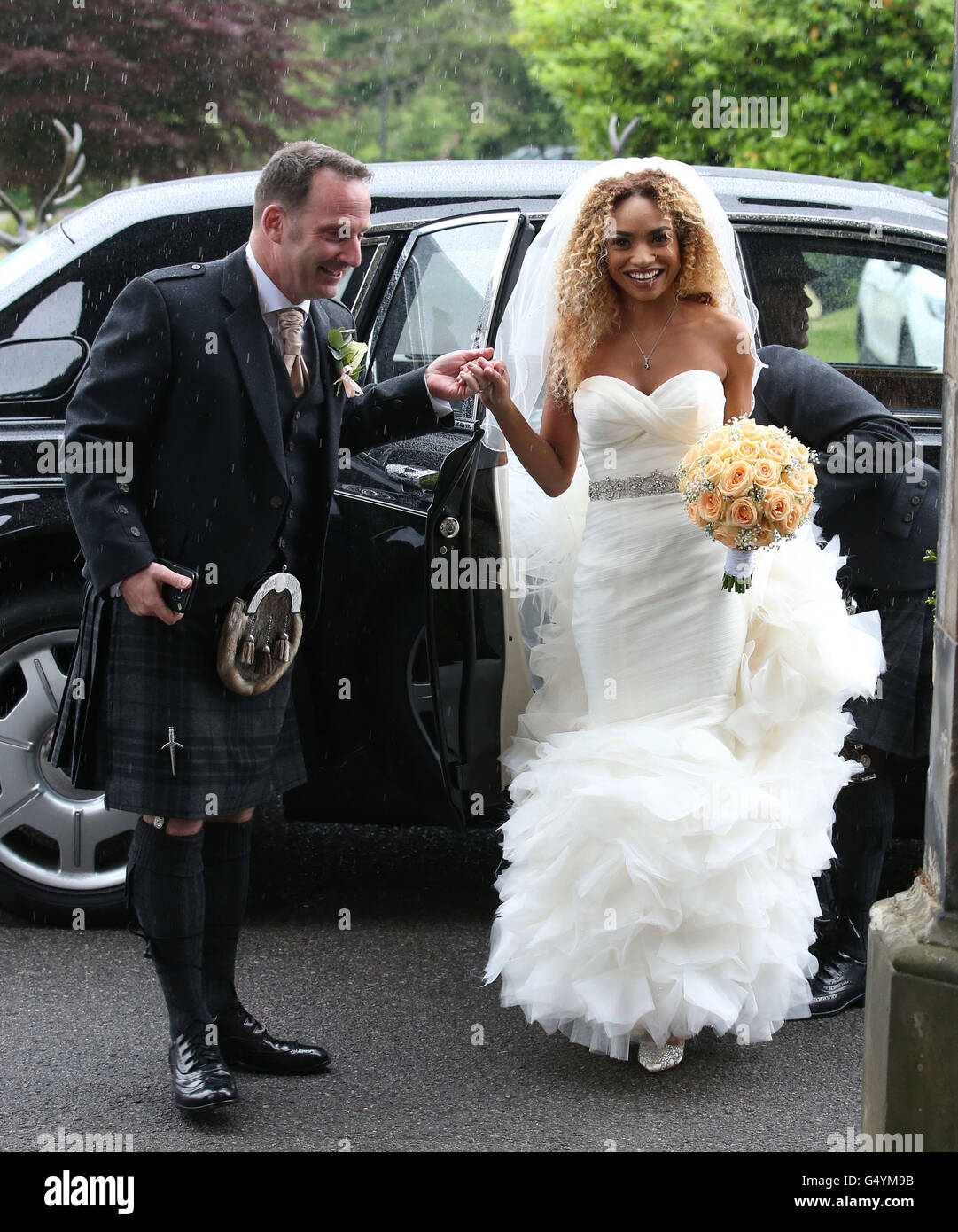 Tianna Chanel Flynn llega al mar Hall resort en Renfrewshire antes de su  boda con el actor Martin Compston Fotografía de stock - Alamy