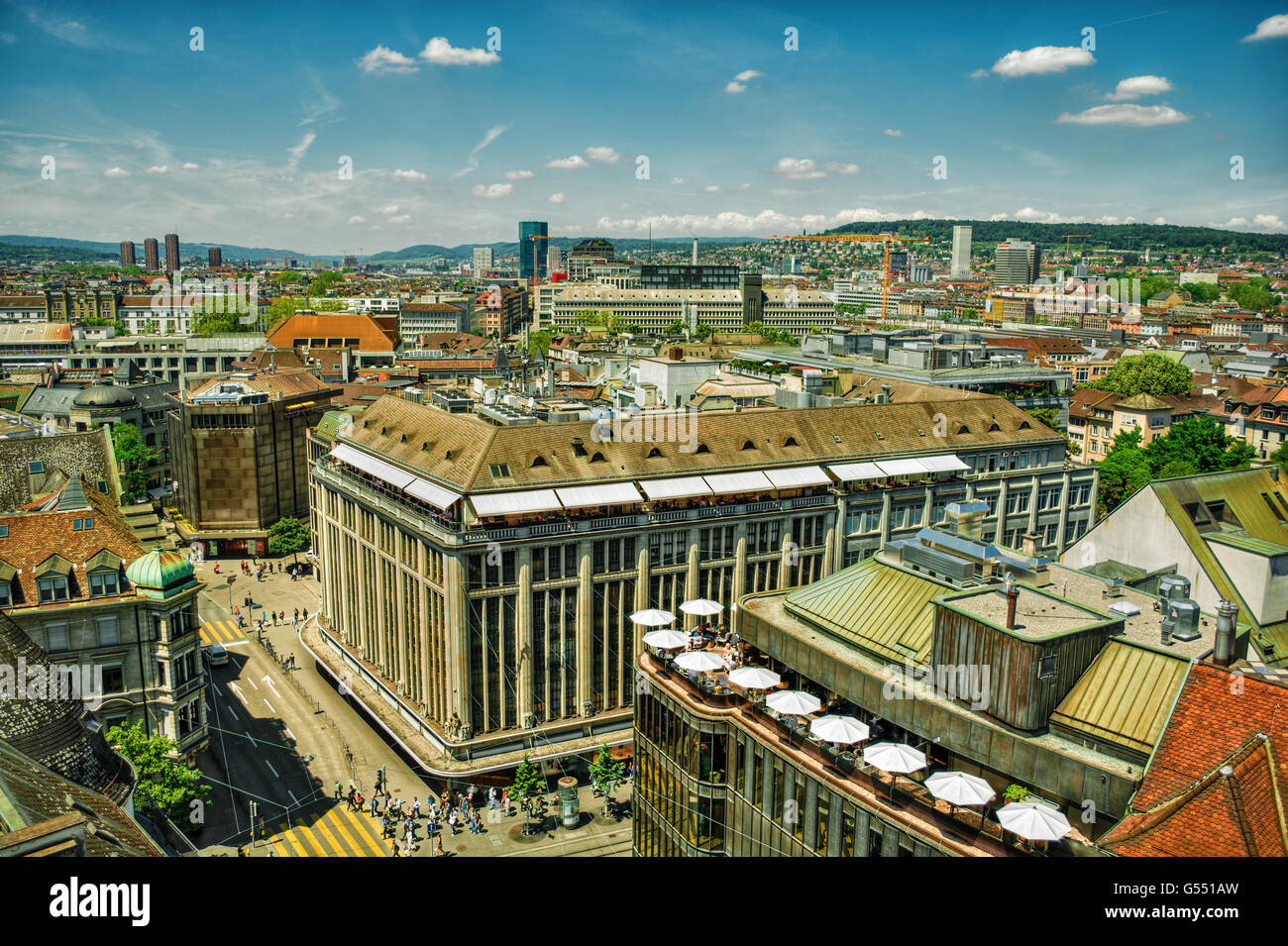 De junio de 2016, urbano captura de Zurich, HDR-técnica Foto de stock