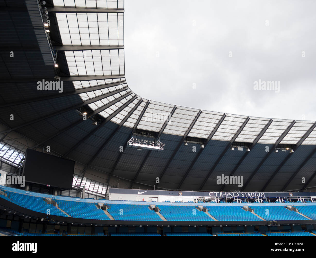 El estadio Etihad Stadium casa del Manchester City Football Club UK Foto de stock