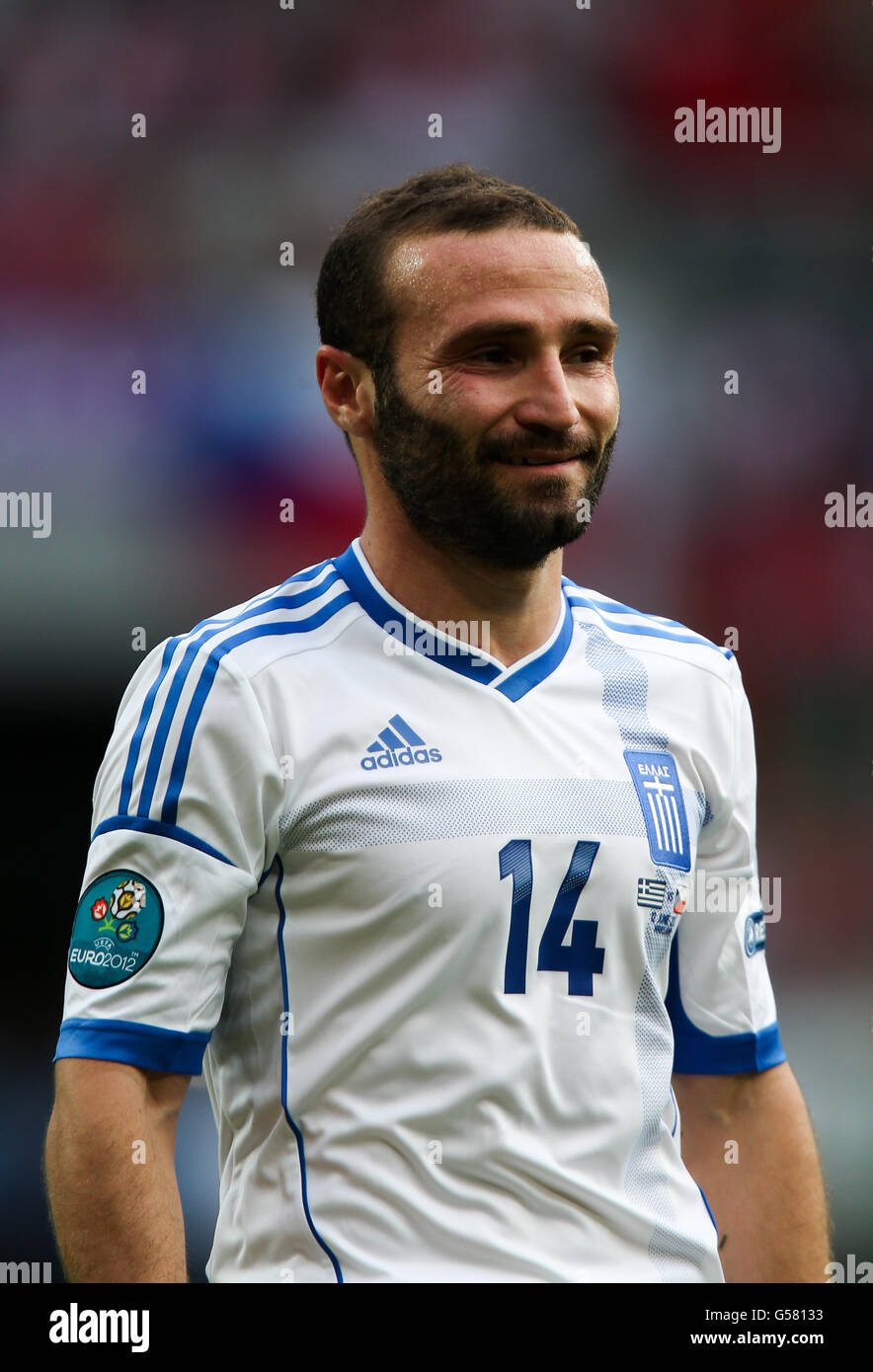 Fútbol - UEFA EURO 2012 - Grupo A - Grecia contra República Checa - Estadio  municipal. Dimitris Salpingidis de Grecia Fotografía de stock - Alamy