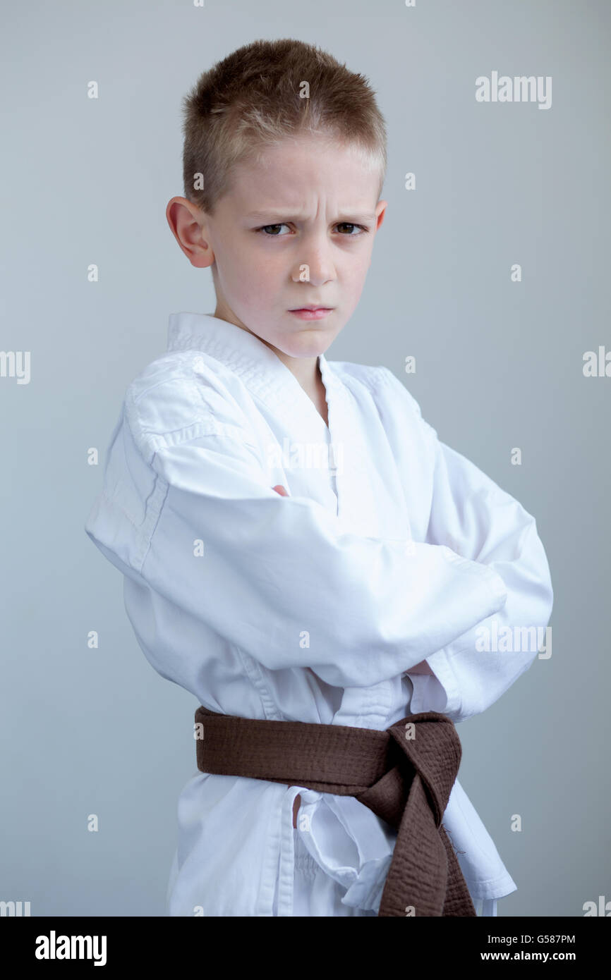 Ropa de karate fotografías e imágenes de alta resolución - Alamy