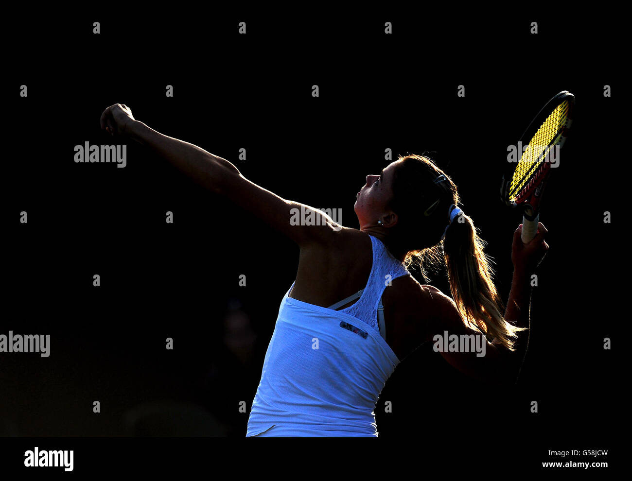 La italiana Camila en acción contra la rusa Nadia Petrova